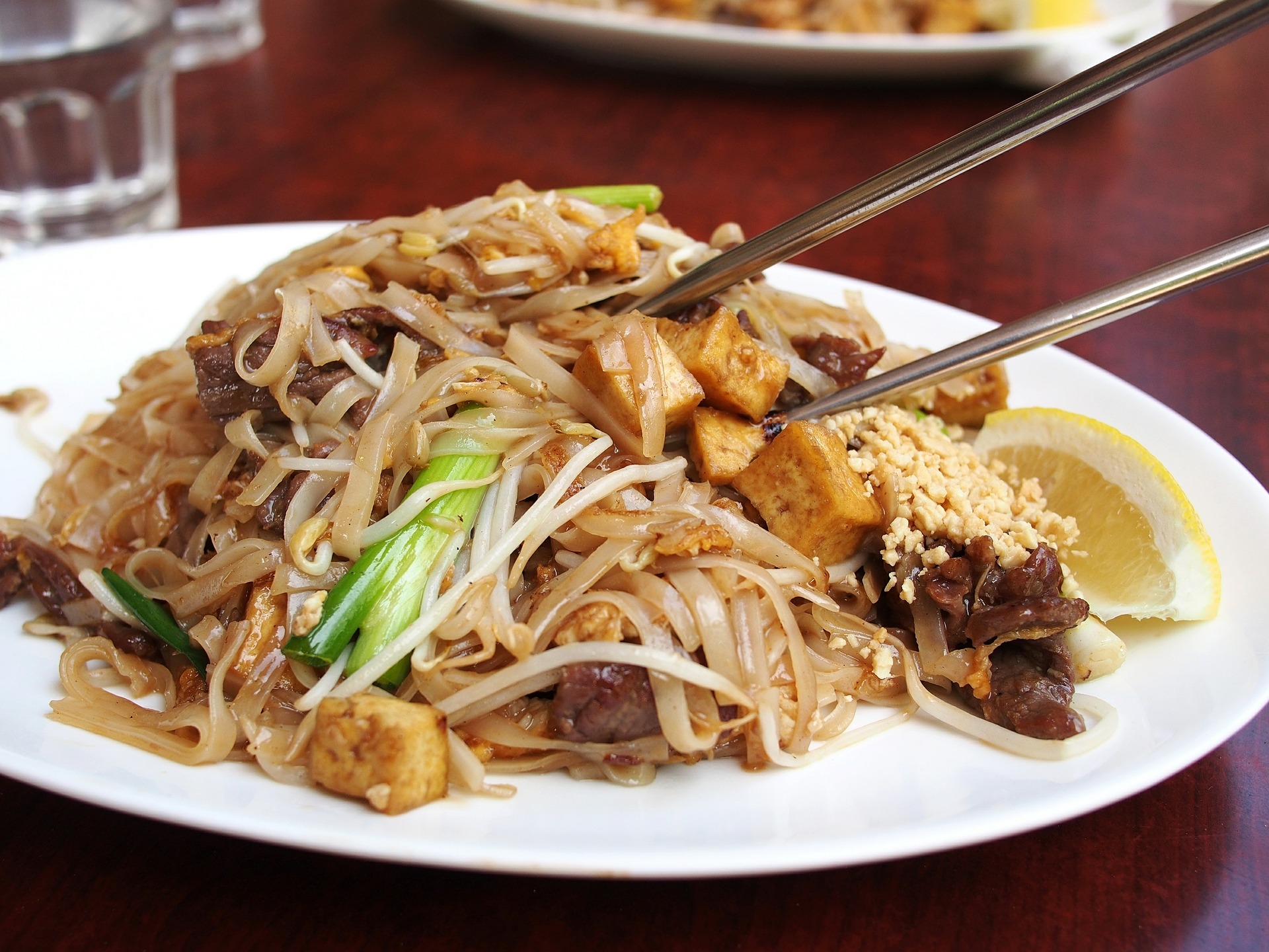 thai-fried-noodle